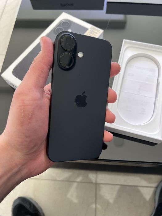 Iphone 16 black 128