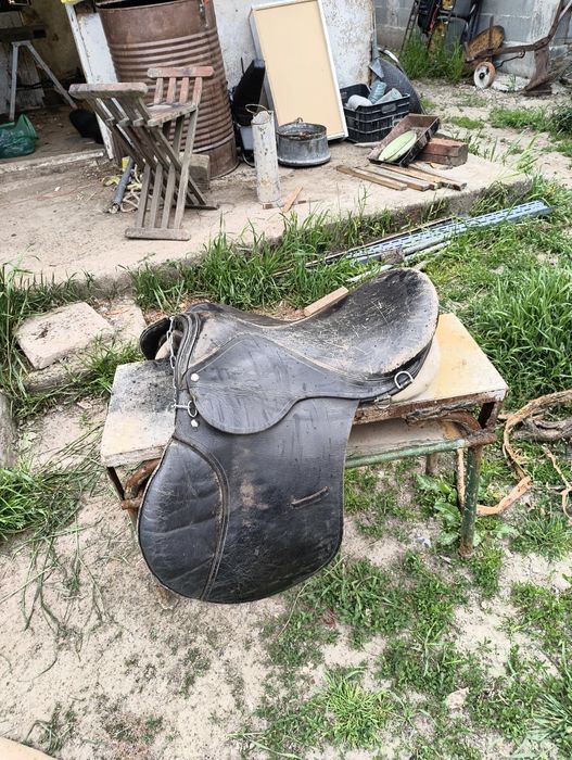 Продавам 2 седла