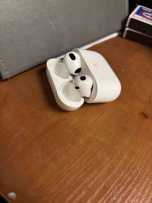 Продам срочно Airpods 3