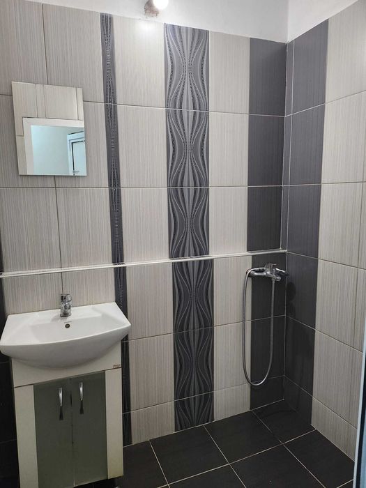 Дава се под наем Двустаен апартамент в София, Дружба 1 - 65 кв.м за 425 € - Снимка #1