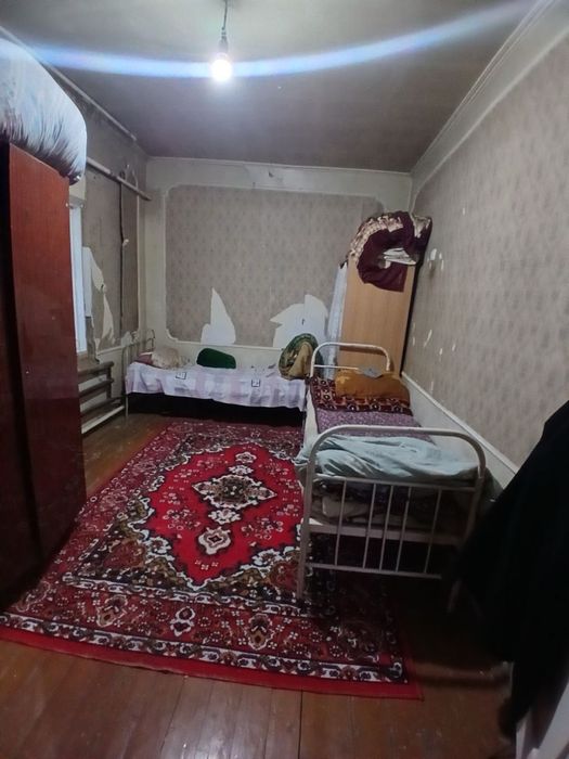 Уй сотилади.Ховли, 6 хона. Нархи келишилади!