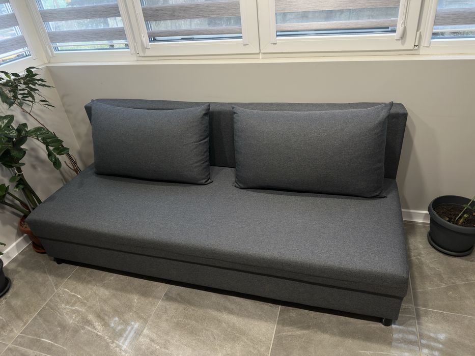 Разтегателен диван с опция сън и ракла