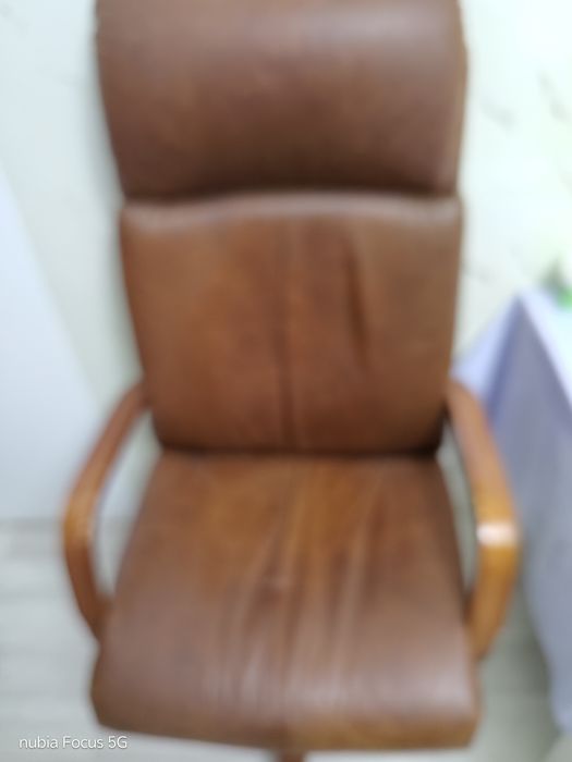 Продам креслом срочно