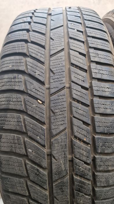 235 55 20 Toyo 2019 2 anvelope iarna