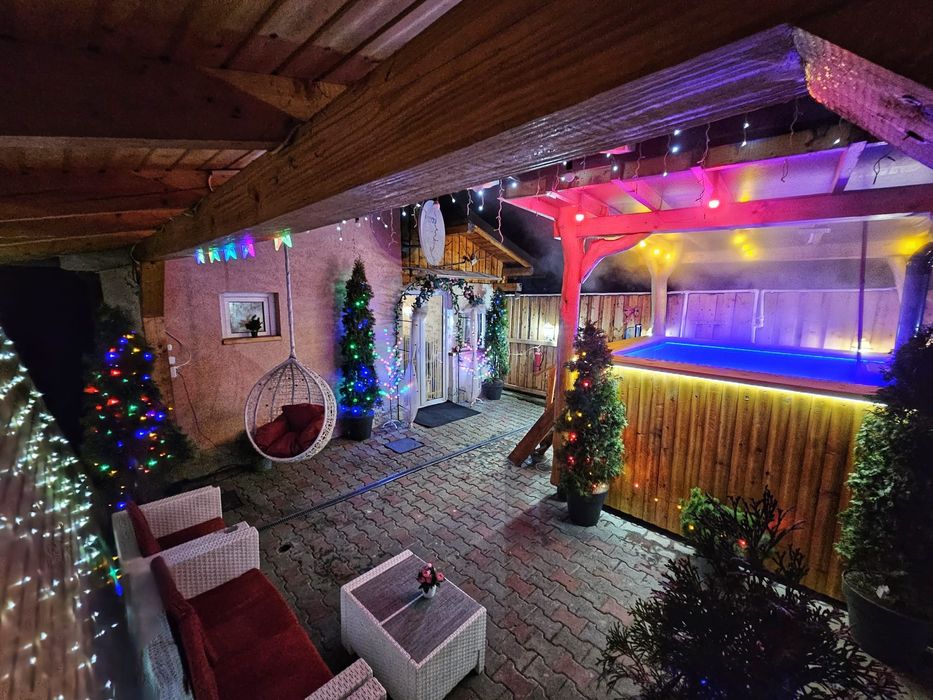 Cabana la munte cu jacuzzi piscina gratar ceaun