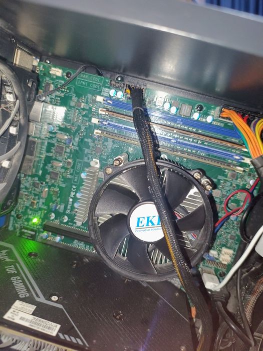 Vând kit placa de baza + procesor supermicro x11ssl f +i7 6700(xeon E3 1230 v5)