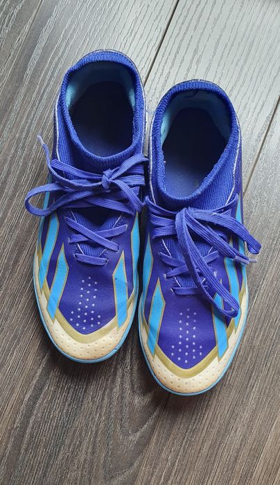 Детски футболни обувки