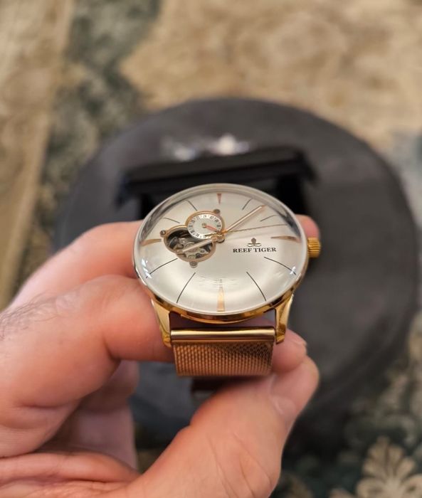 Наручные часы Reef Tiger. Новые.