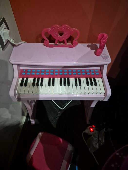 Детско пиано  с 37 клавиша
