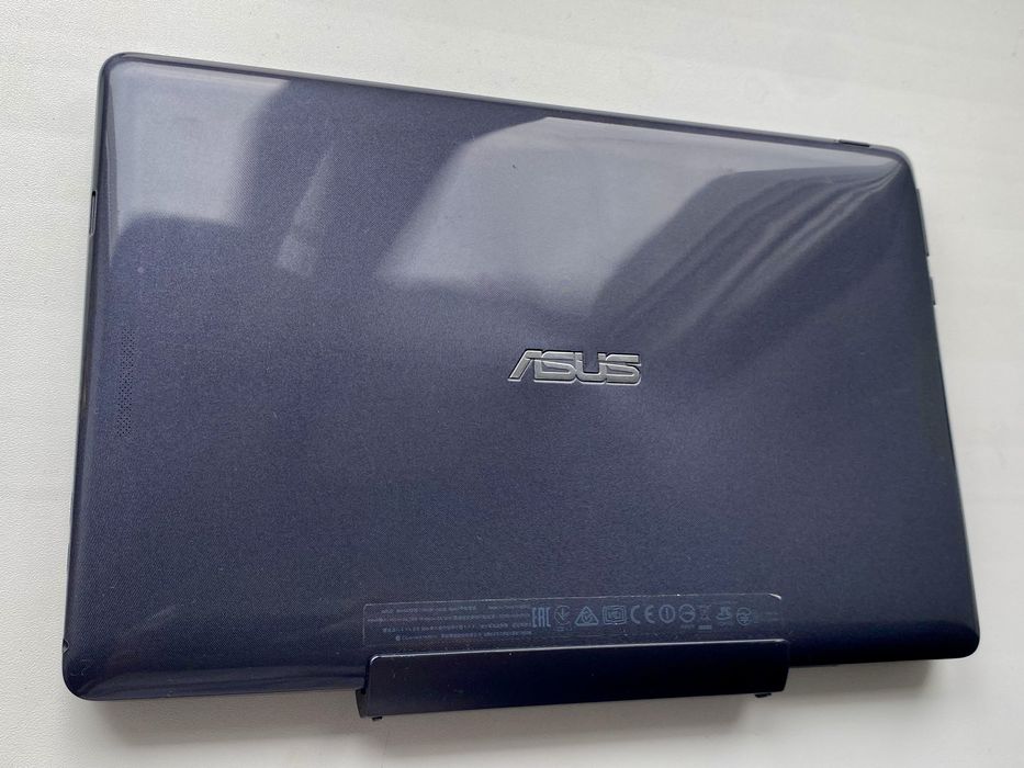 Ноутбук-планшет ASUS Transformer