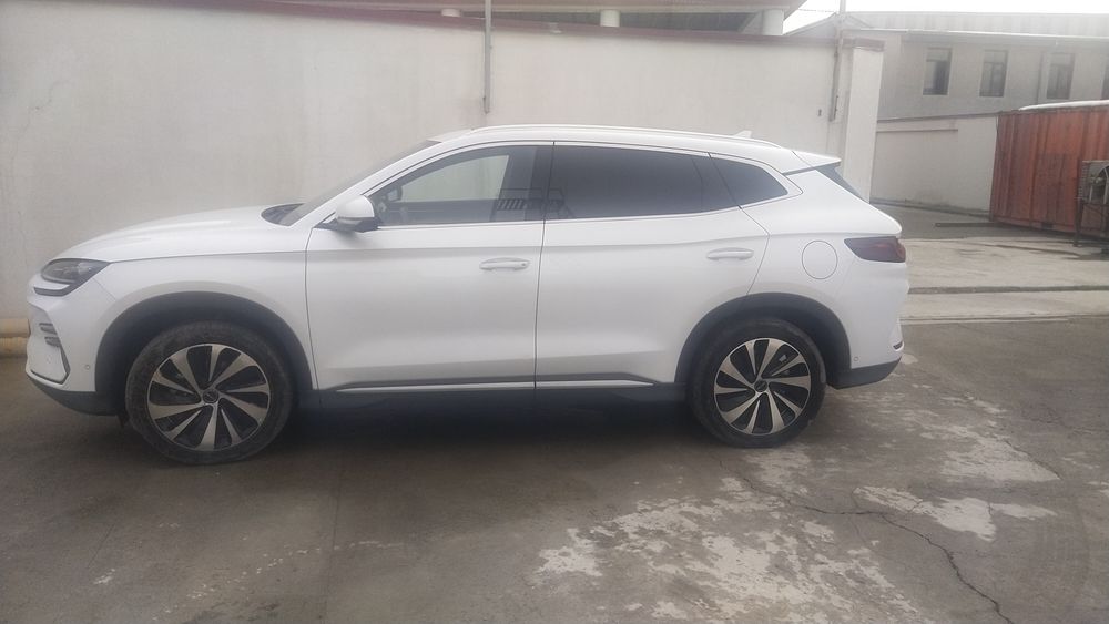 BYD Chempion srochna sotiladi