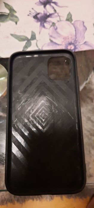 Vand Husa iphone 11