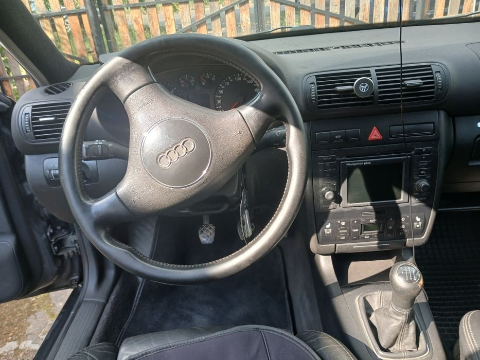 Audi a38l quattro