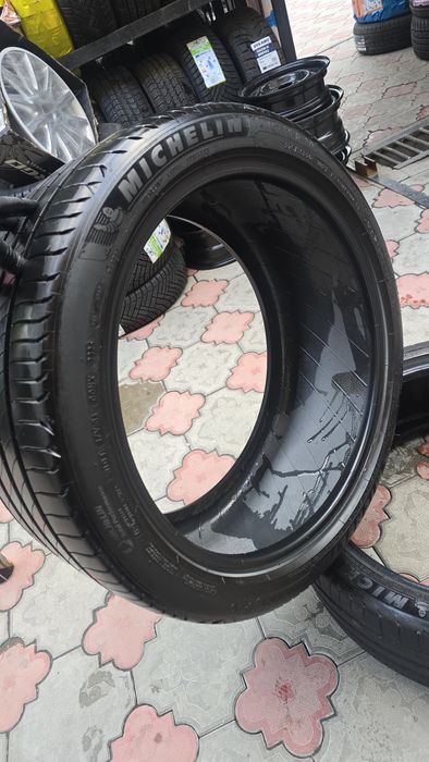 michelin  R20  bmw i5  front/rear