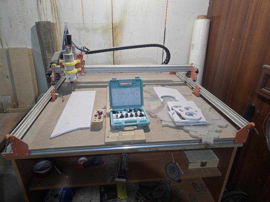 Продам станки по дереву с чпу.