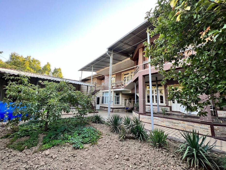 Уй ховли сотилади