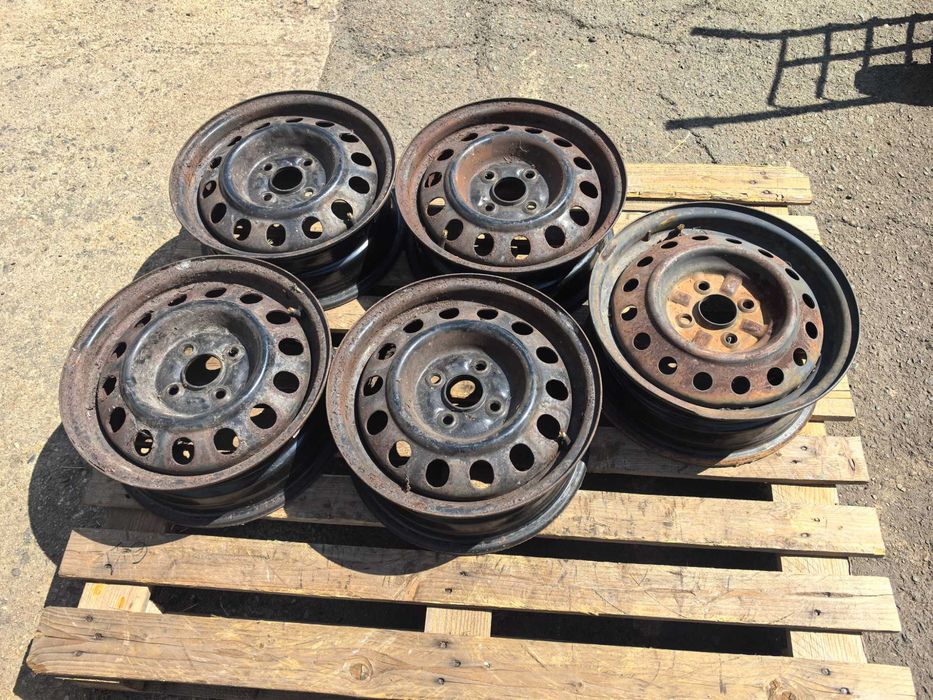 14 цола 4 х 100 мм Тойота / Кия / Мазда и други - 5,5 Инча / ЕТ 45