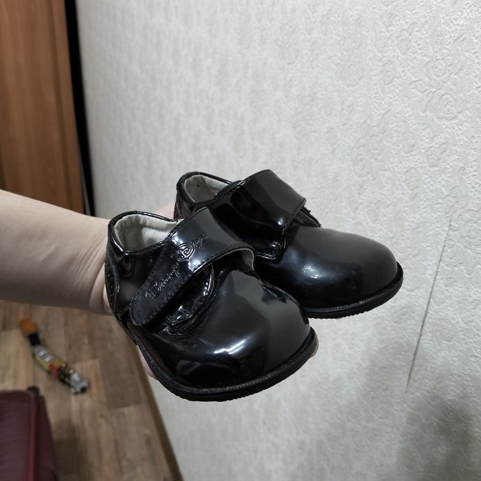 Продам туфли детский
