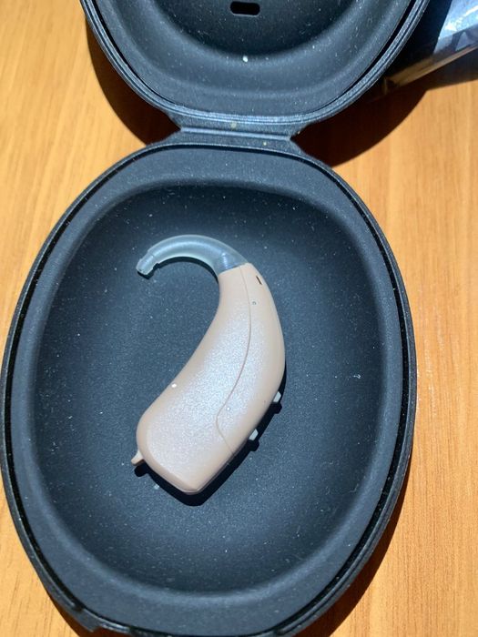 Продам слуховой аппарат