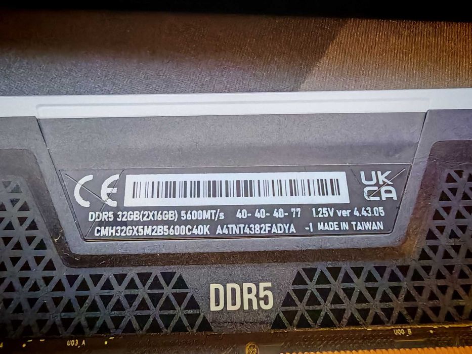 Рам памет Corsair Vengeance RGB 32GB DDR5 32GB (2x16GB) DDR5 5600MHz