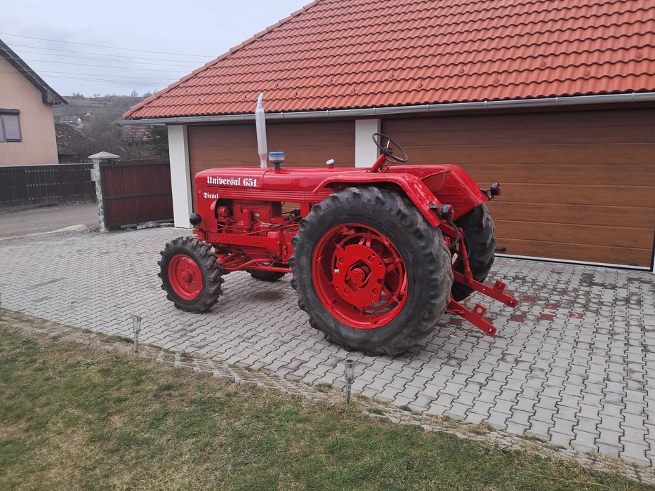 Tractor utb 651 4x4