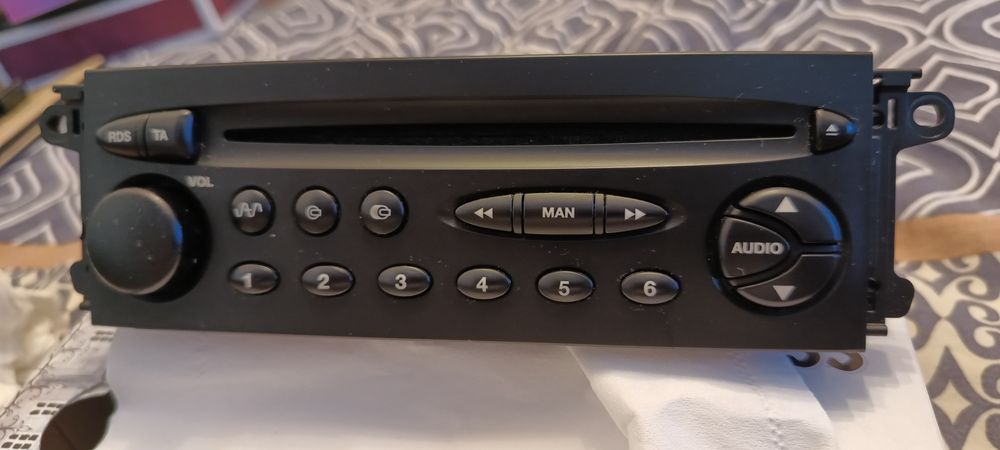 Radio cd auto Citroen Xsara Picasso original Siemens VDO, RD3-01.