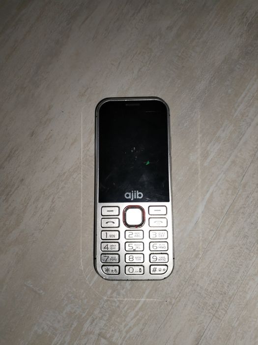 Кнопка лик телефон сотилади