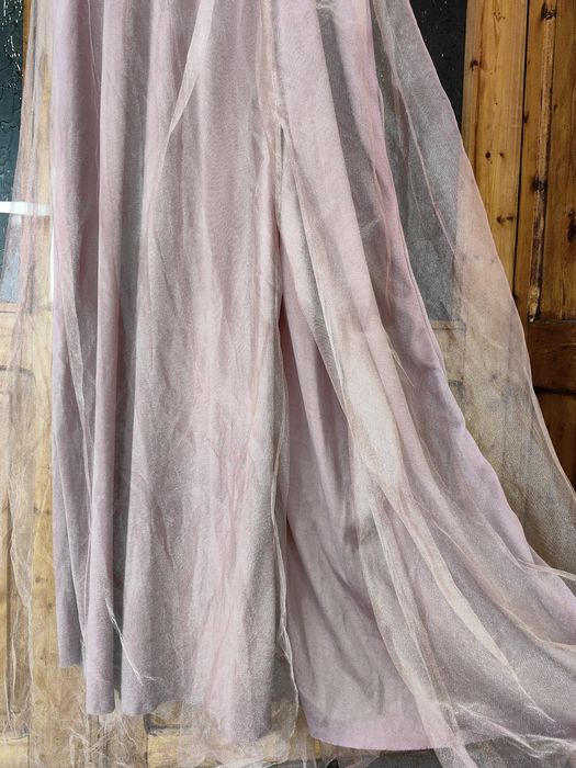 Официална рокля.