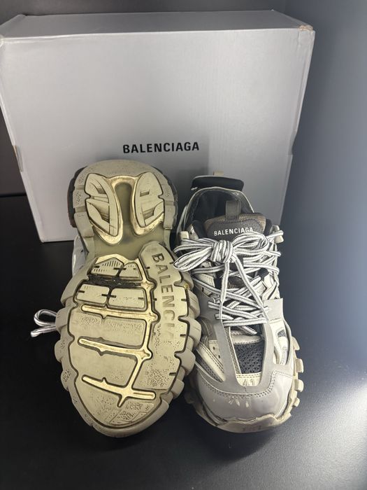 balenciaga track gri marimea 41 cu cutie si saculet pret negociabil