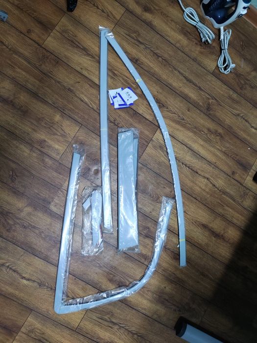 Хром накладки на рав4