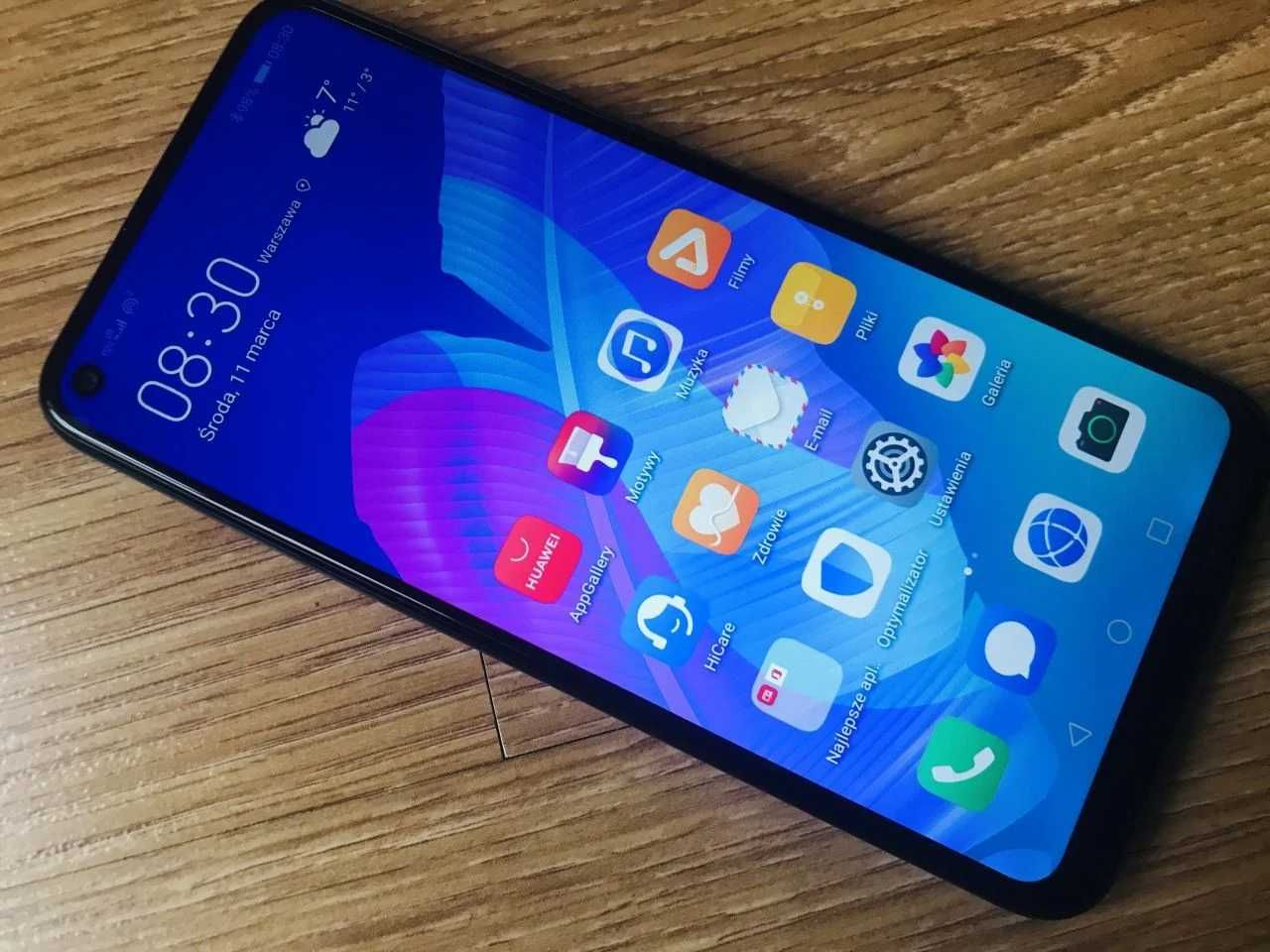 Телефон p 40 lite