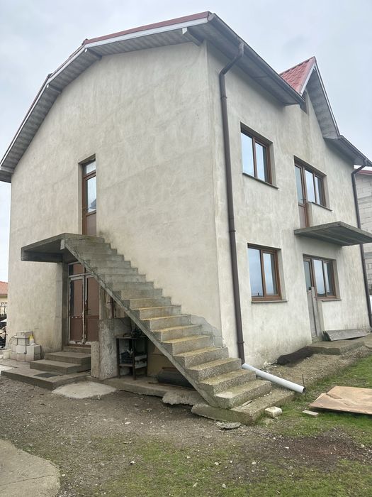 Casa la rosu Costinesti