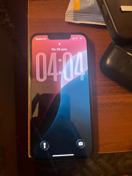 Айфон 13 про.