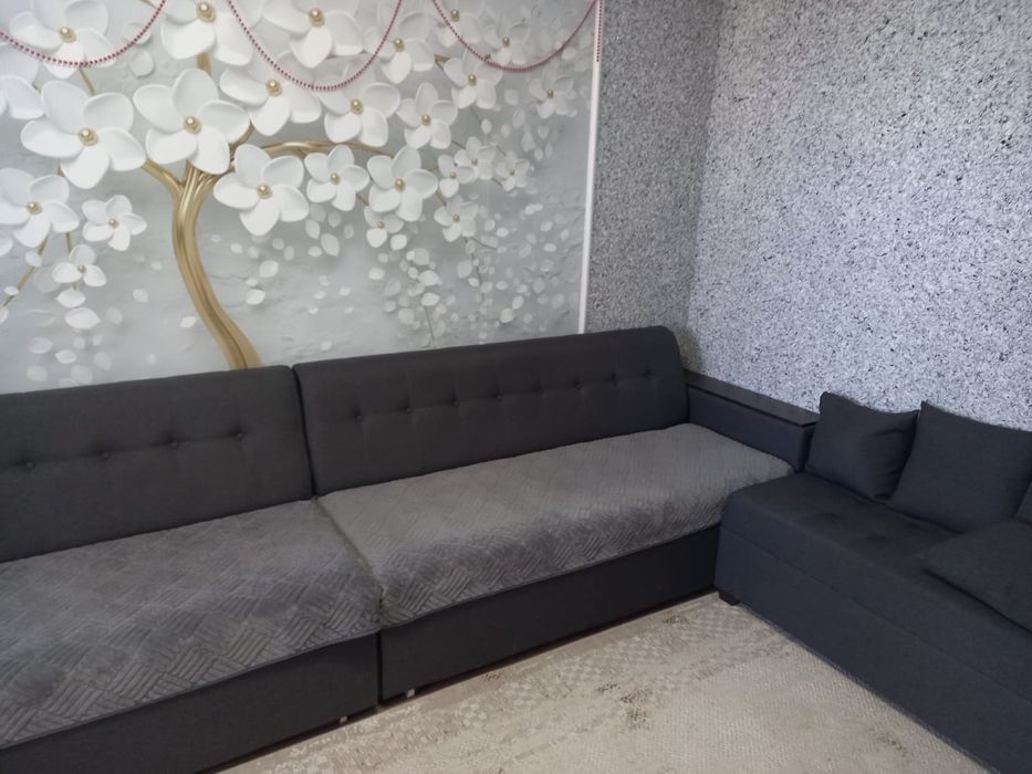 Продается диван для зала или гостиной