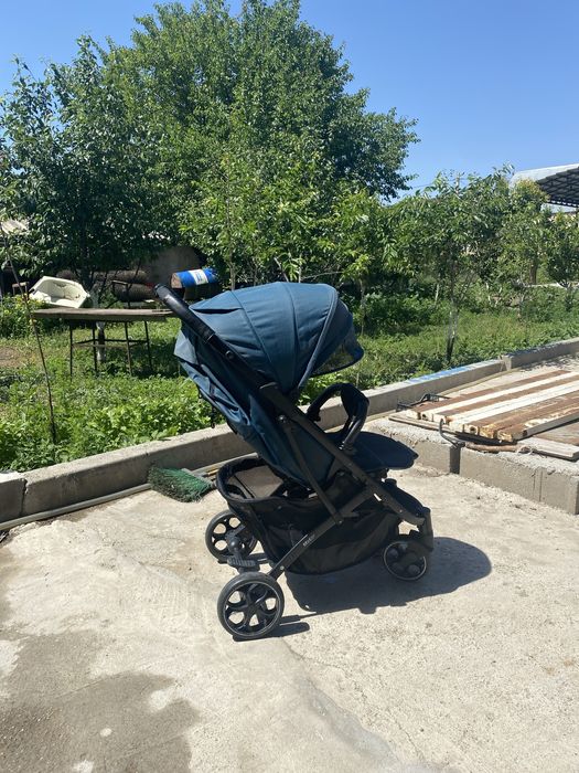 Продам коляску б/у 20000