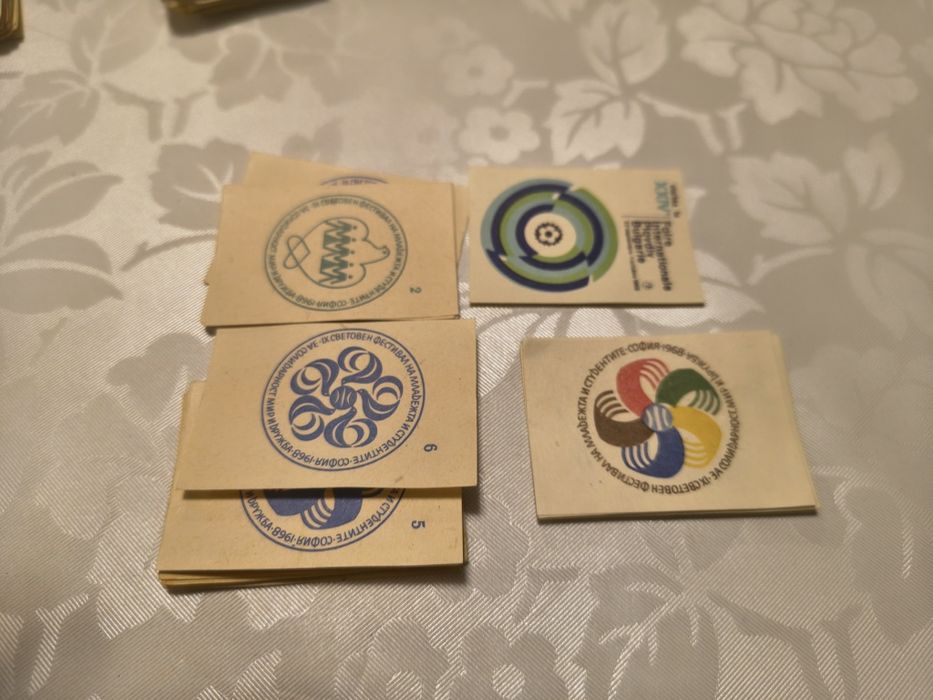 Колекция от стари предимно български етикети за кибрити