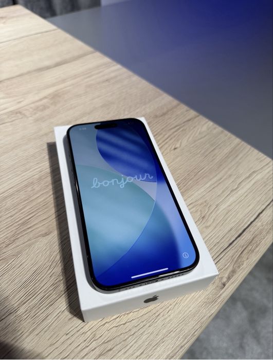 Vand Urgent Iphone 15 Pro Full Box