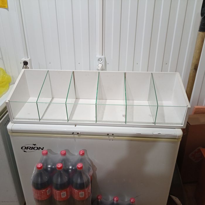 Продам полки для конфет