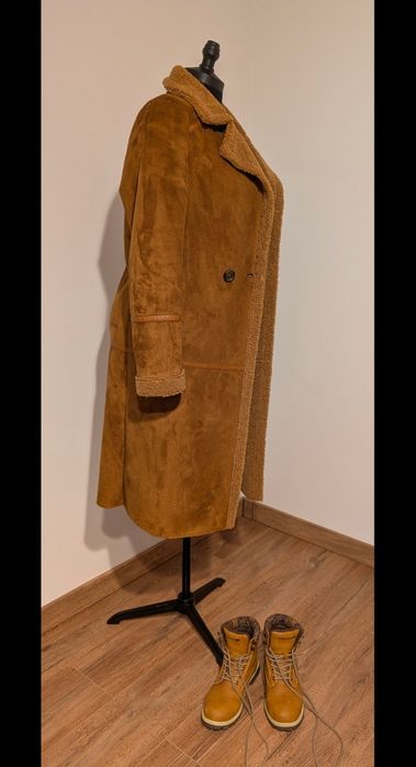 Set outfit iarnă camel – palton îmblănit + bocanci | S + 37