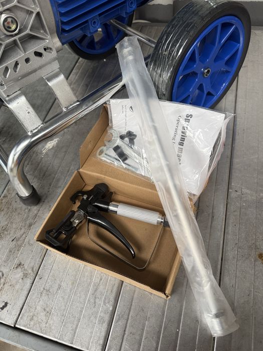 Pompa airless zugravit vopsit varuit 220v 350bar 4,9kw completa furtun