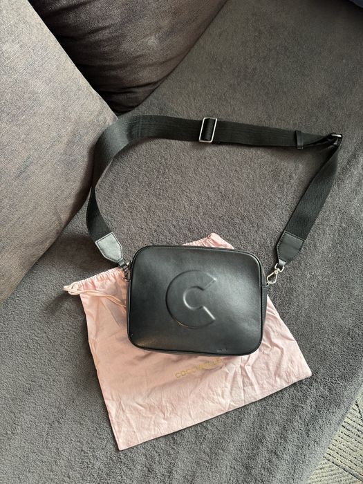 Coccinelle чанта черна кожена