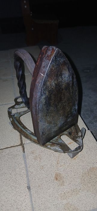 Утюг чугунный, столетний, советский 50 лет