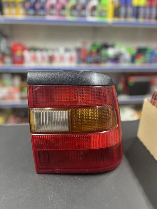 Задние фонари Opel Vectra A
