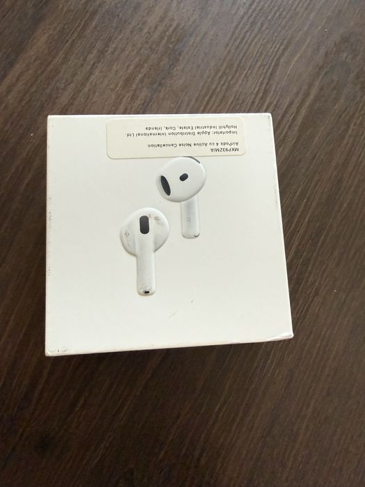 Vând Căști Apple AirPods 4 cu ANC (Active Noise Cancellation) - Noi / Sigilate