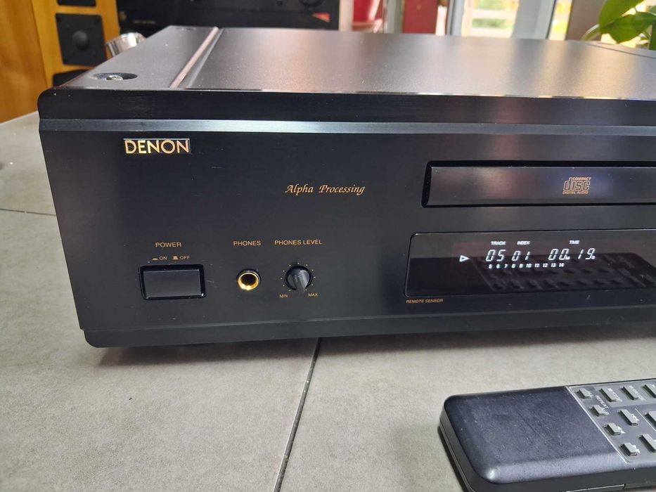 Denon DCD-1550AR cd player