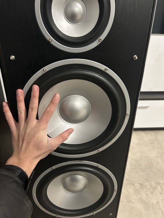 Sistem boxe cu statie haraman kardon