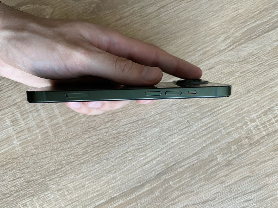Iphone 13 Green