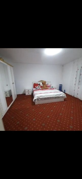 Casa de vanzare compusa din 2 camere  , bucatarie , living si baie