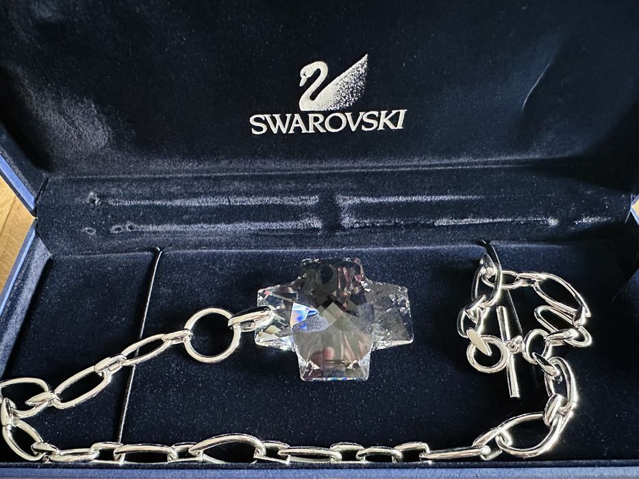 Lant Swarovski cu cruce cristal
