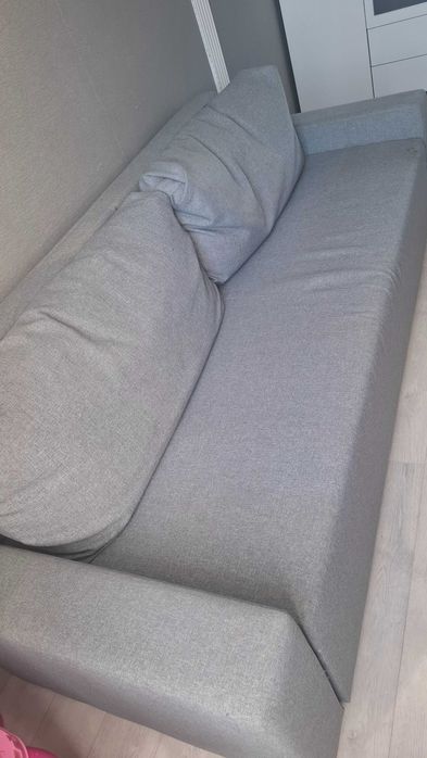 Диван серый от IKEA